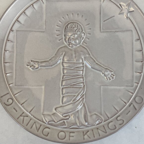 Vintage Frankoma 1970 John Frank King Of Kings Jesus Christmas Collector Plate - Picture 2 of 5